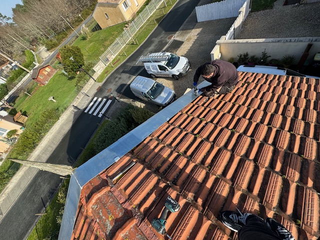 Finitions de rives toiture